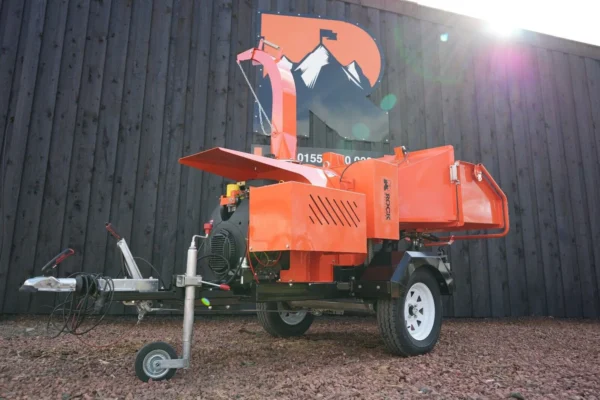 RTC-160 Road Tow Chipper