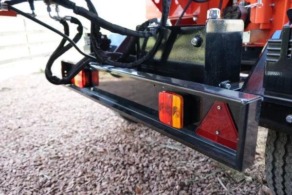 RTC-160 Road Tow Chipper